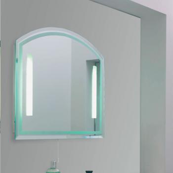Скругленное зеркало в ванной с подсветкой